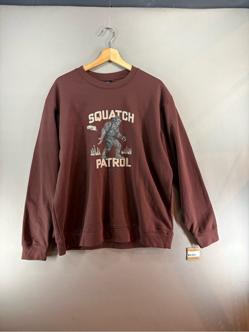 Eddie Bauer Squatch Patrol Brown Crewneck Sweatshirt Sasquatch Large Men's Nwt